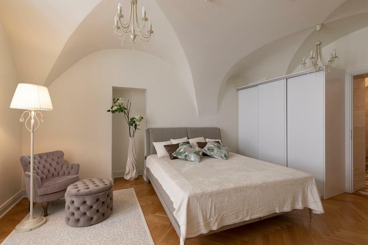 Tallinn Housing 2 Bdr 2 Bathroom With Sauna At Carl Engel Luxury House Exterior photo